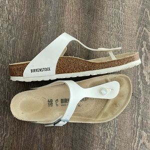 White Gizeh Birkenstock Sandals